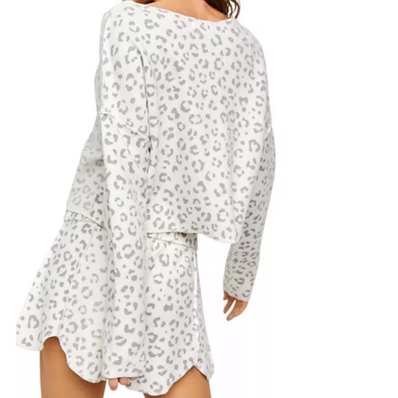FREE PEOPLE RAIN CHECK ANIMAL PRINT SHORTS LOUNGE SET MEDIUM - Picture 4 of 6